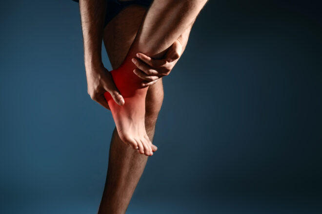 Bruised Heel - Symptoms, Causes, Treatment & Taping