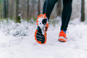 best tips for safely running in snow during winter