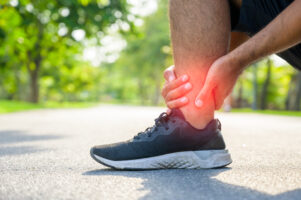 what causes ankle pain during and/or after running and how to deal with it?